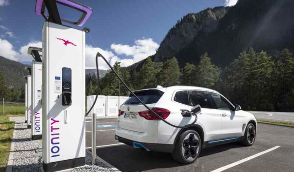 BMW / MINI Charging a benzinnél és a gázolajnál is olcsóbbá teheti az elektromos autózást